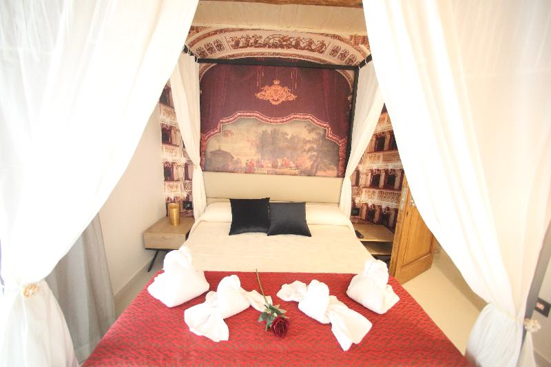 Relais Piazza del Plebiscito - Oda