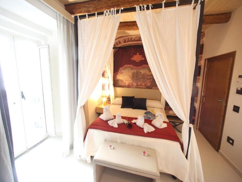 Relais Piazza del Plebiscito - Oda