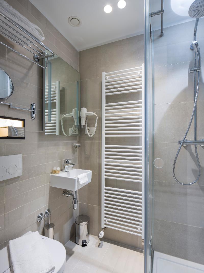 Livris Hotel - Oda