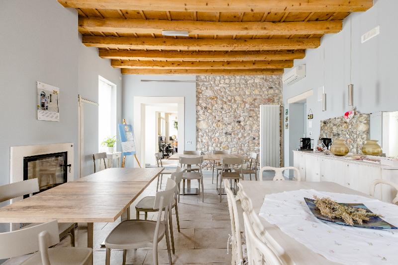 Villa Di Cazzano - Bioluxury Living - Lobi