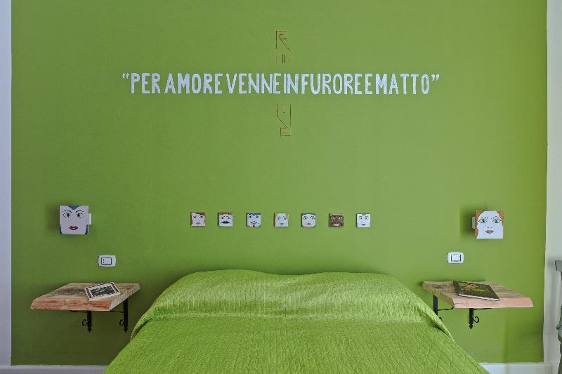 Afea Art & Rooms - Oda