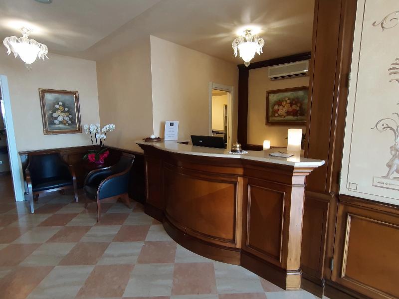 Domina Borgo Degli Ulivi ( Lake Garda ) - Lobi