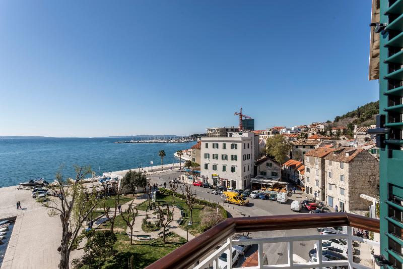 Seaview Luxury Retreat - Genel