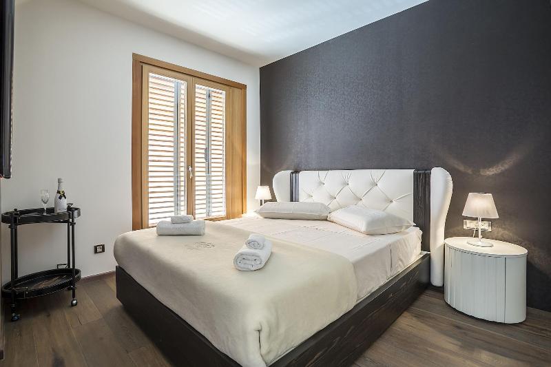Seaview Luxury Retreat - Oda