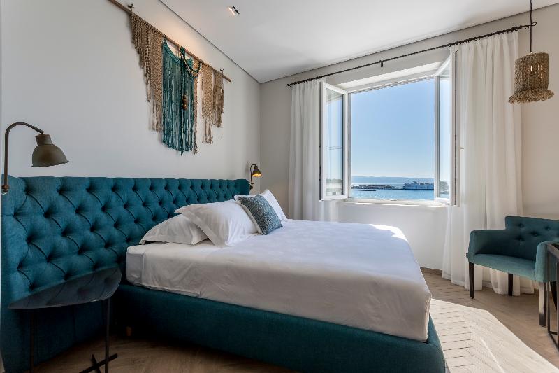 Seaview Luxury Retreat - Oda