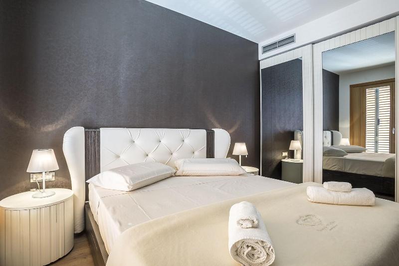 Seaview Luxury Retreat - Oda