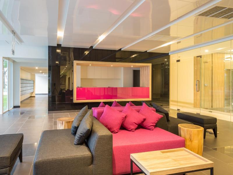 The idle Hotel & Residence - Lobi