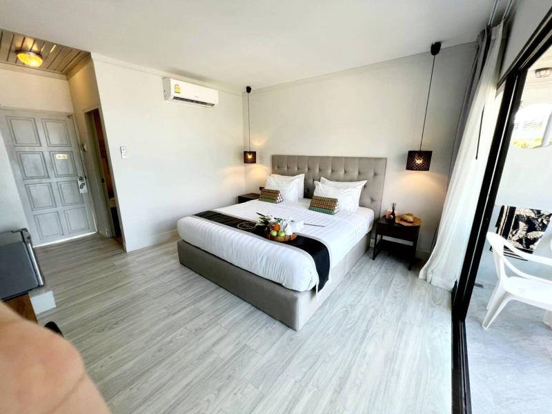 Thai Kamala Beach Front - Genel
