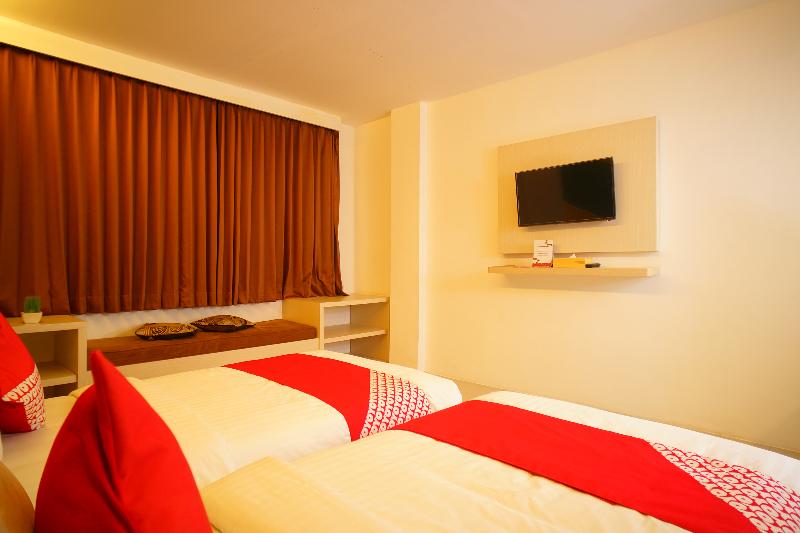 Super OYO Collection O 166 Hotel Princess - Oda