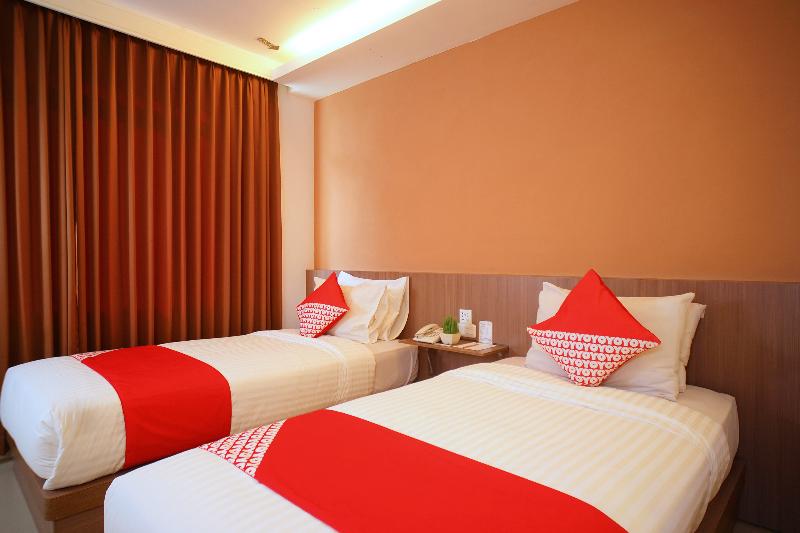 Super OYO Collection O 166 Hotel Princess - Oda