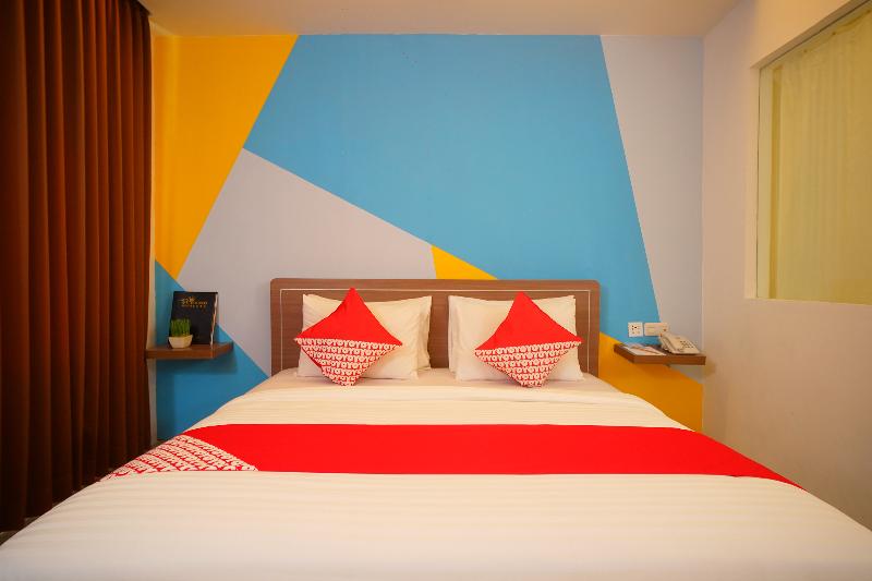 Super OYO Collection O 166 Hotel Princess - Oda