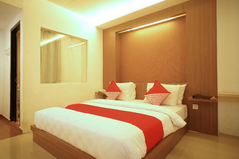Super OYO Collection O 166 Hotel Princess - Oda