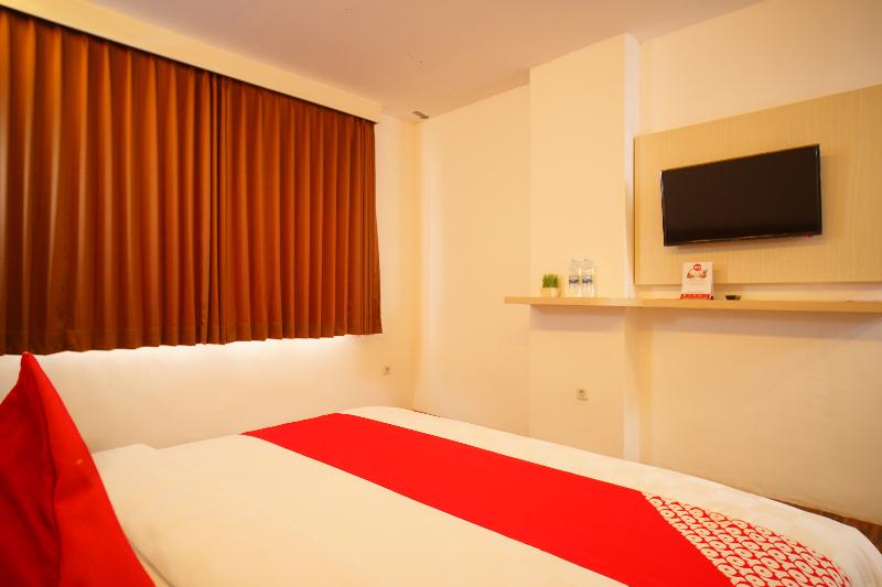 Super OYO Collection O 166 Hotel Princess - Oda