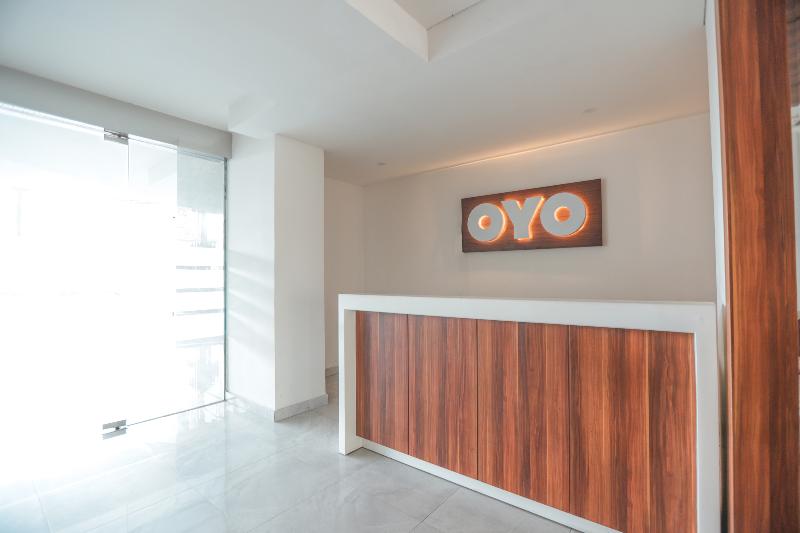 Super OYO Flagship 210 Amethyst Kemayoran - Lobi