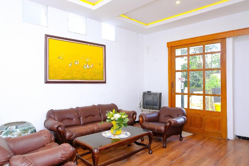 OYO 354 32 Guest House - Lobi