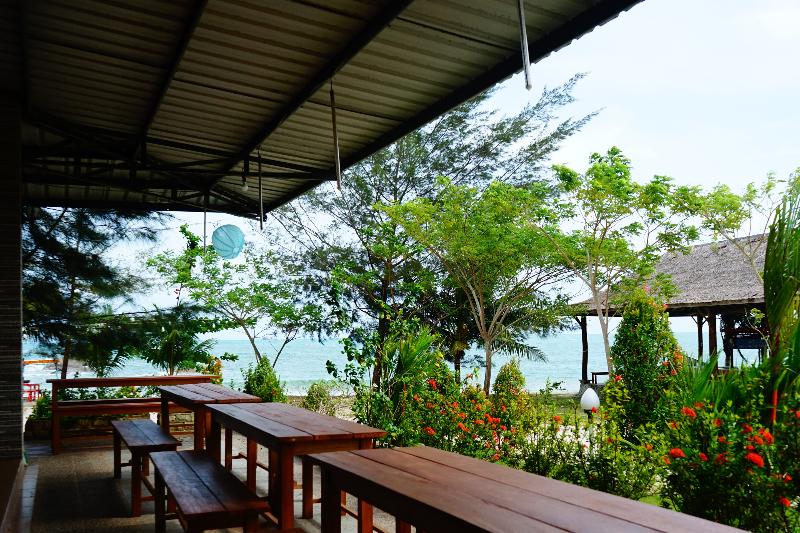 399 Kelayang Beach Hotel - Genel