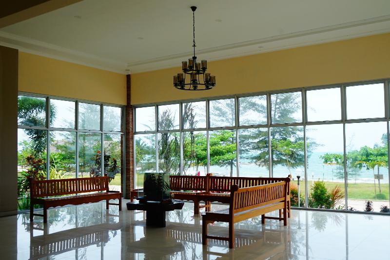 399 Kelayang Beach Hotel - Genel