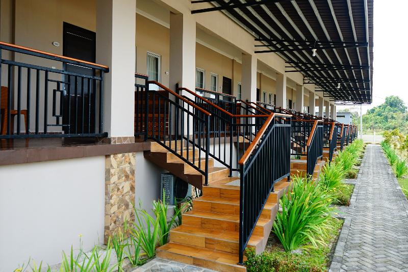 399 Kelayang Beach Hotel - Genel