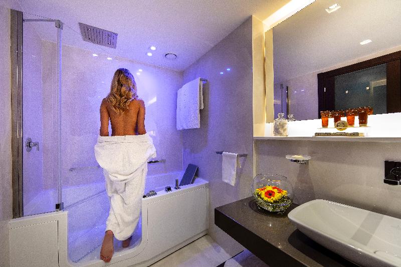 Amathus Beach Hotel Limassol - Genel