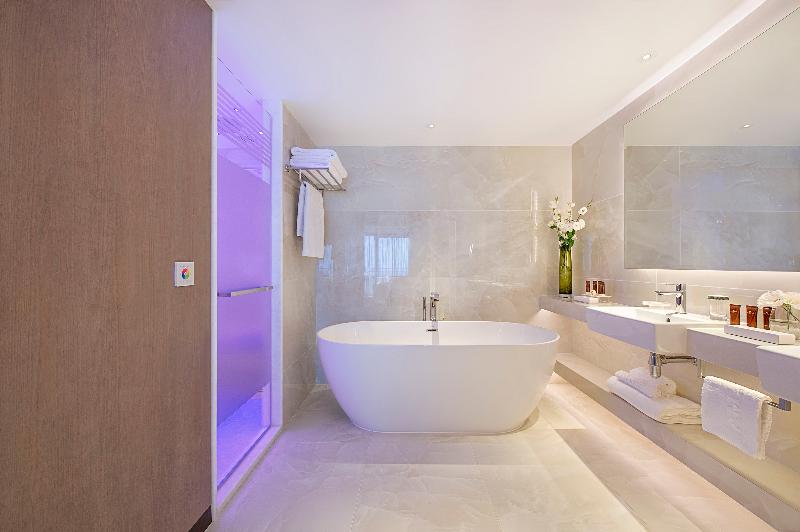 Amathus Beach Hotel Limassol - Oda