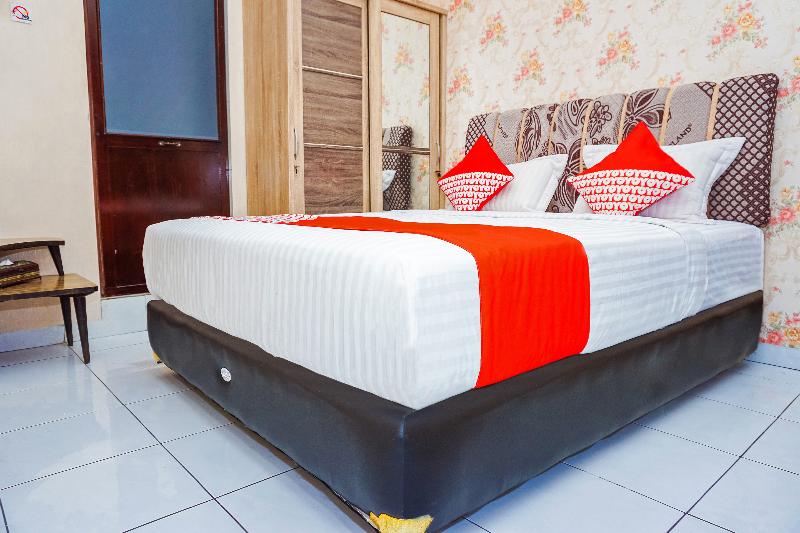 OYO 433 Nelvi Guest House Syariah - Oda
