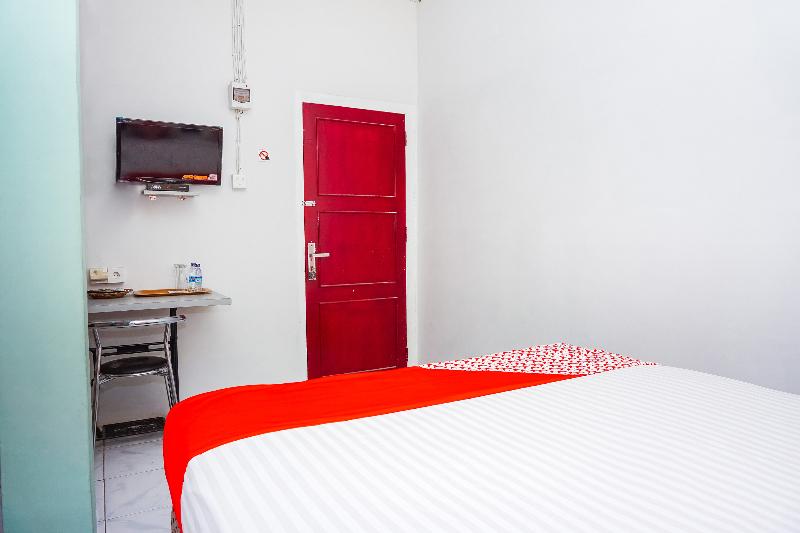 OYO 433 Nelvi Guest House Syariah - Oda