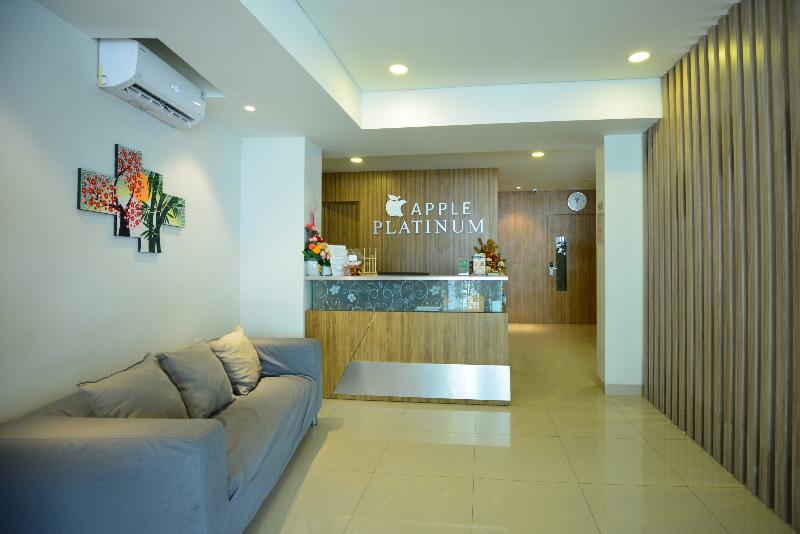 Super OYO 101 Apple Platinum - Lobi