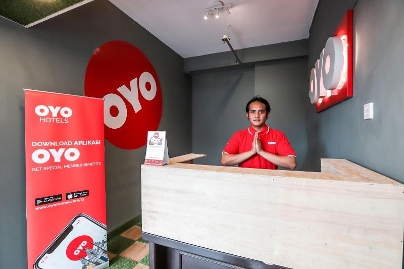 Oyo 129 Bassura City Apartment - Lobi