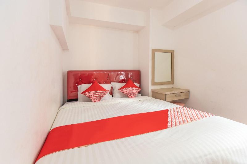 Oyo 129 Bassura City Apartment - Oda