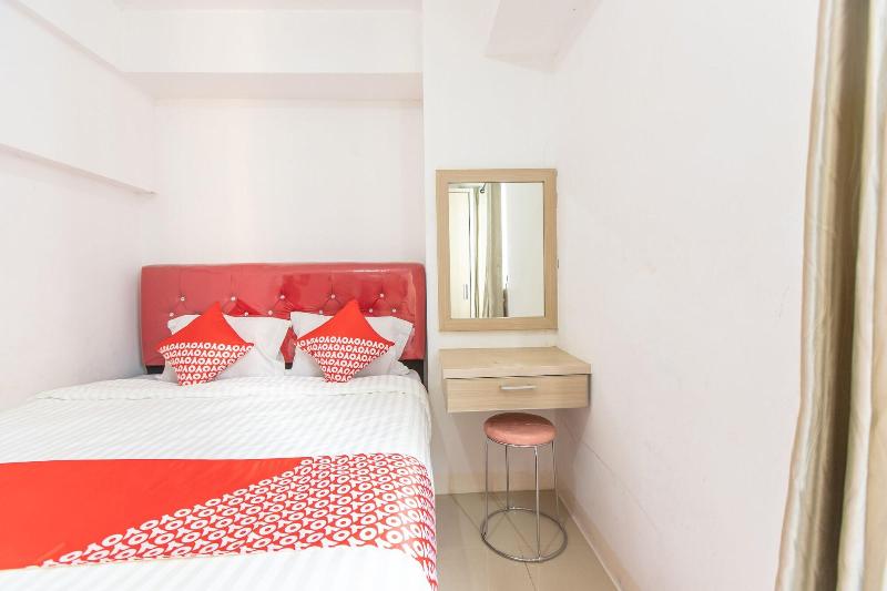 Oyo 129 Bassura City Apartment - Oda