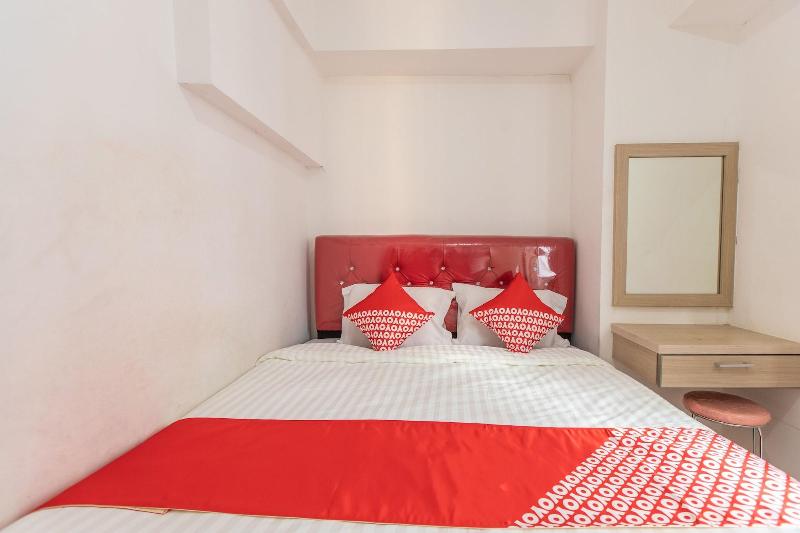 Oyo 129 Bassura City Apartment - Oda