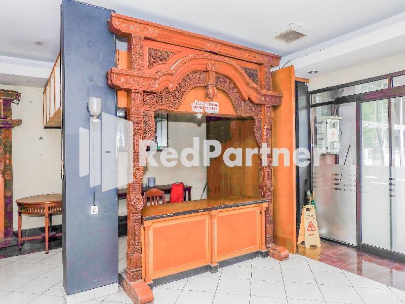 2675 Hotel Sebelas Syariah - Lobi