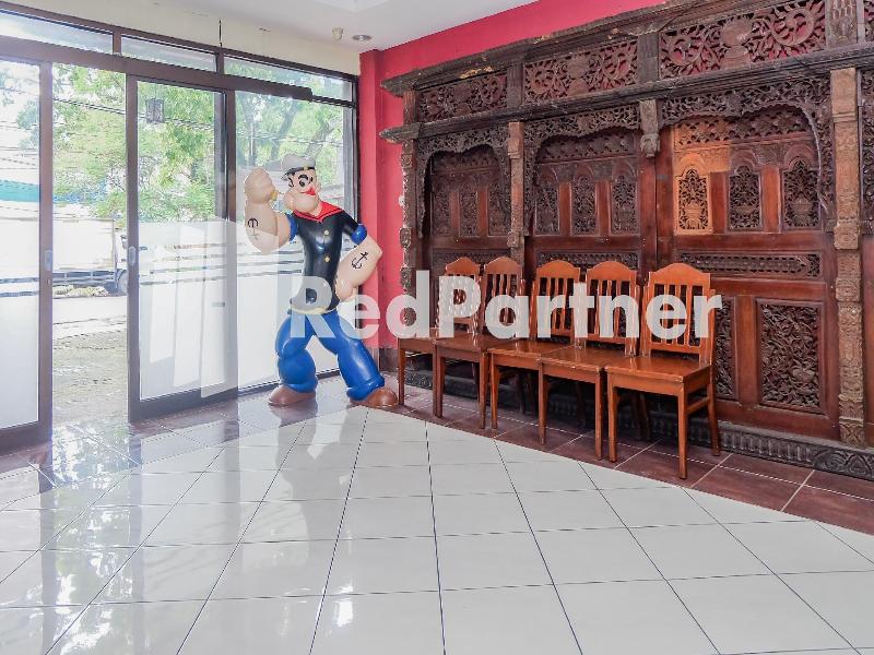 2675 Hotel Sebelas Syariah - Lobi