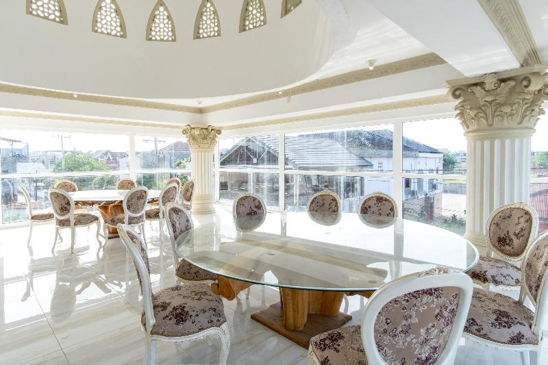 Super OYO 293 Mutiara Hijau Suites Syariah - Lobi
