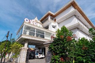 Super OYO 293 Mutiara Hijau Suites Syariah otel fotoğrafı