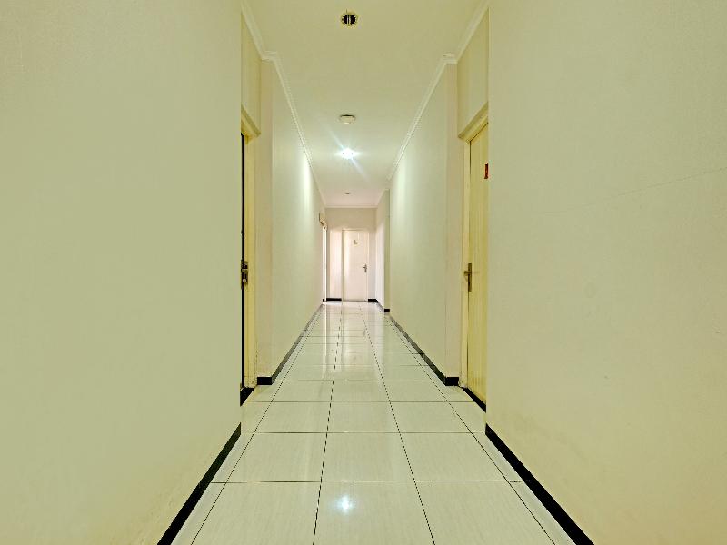 Super OYO 389 Sky Guesthouse - Lobi