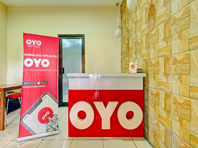 Super OYO 389 Sky Guesthouse - Lobi