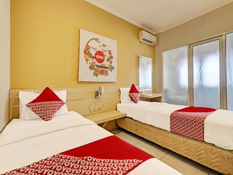Super OYO 389 Sky Guesthouse - Oda