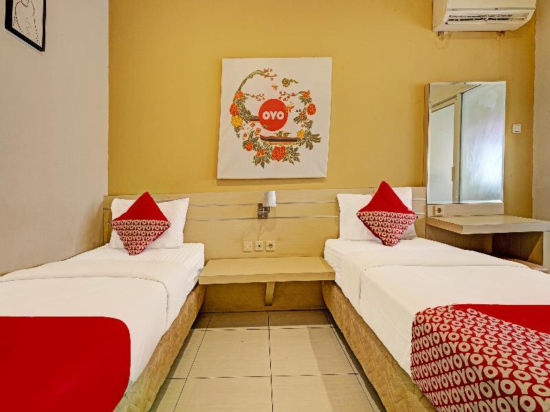 Super OYO 389 Sky Guesthouse - Oda