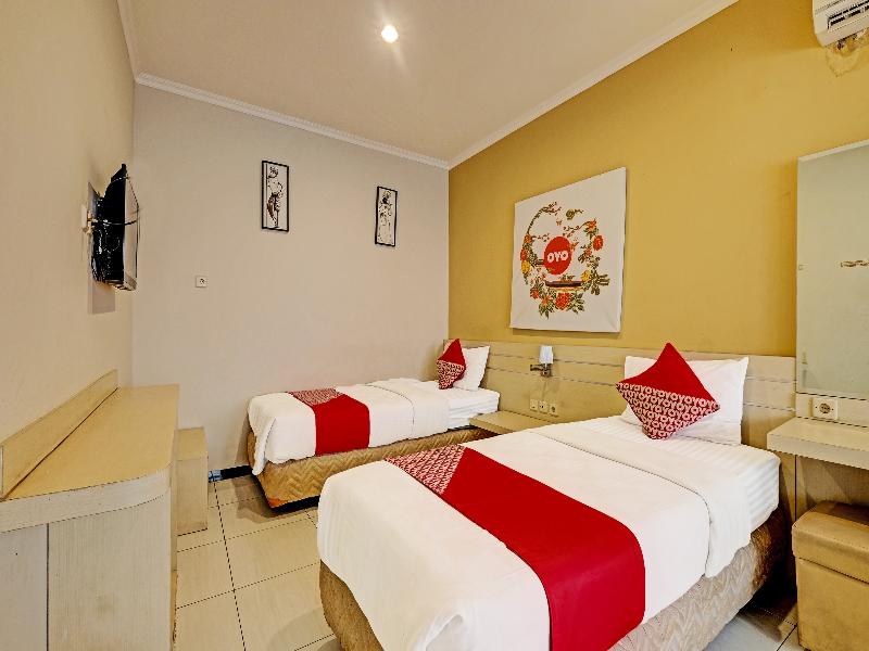 Super OYO 389 Sky Guesthouse - Oda