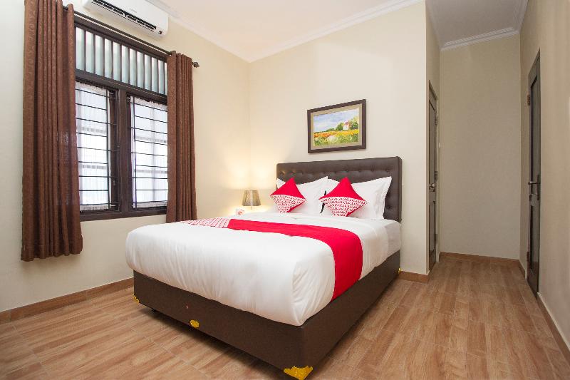 OYO 572 Omah Gedongkuning Syariah Homestay - Oda
