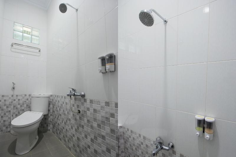 OYO 572 Omah Gedongkuning Syariah Homestay - Oda