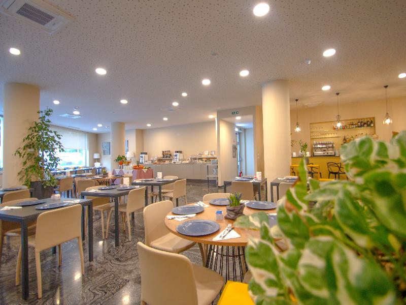 Ark Hotel - Restoran
