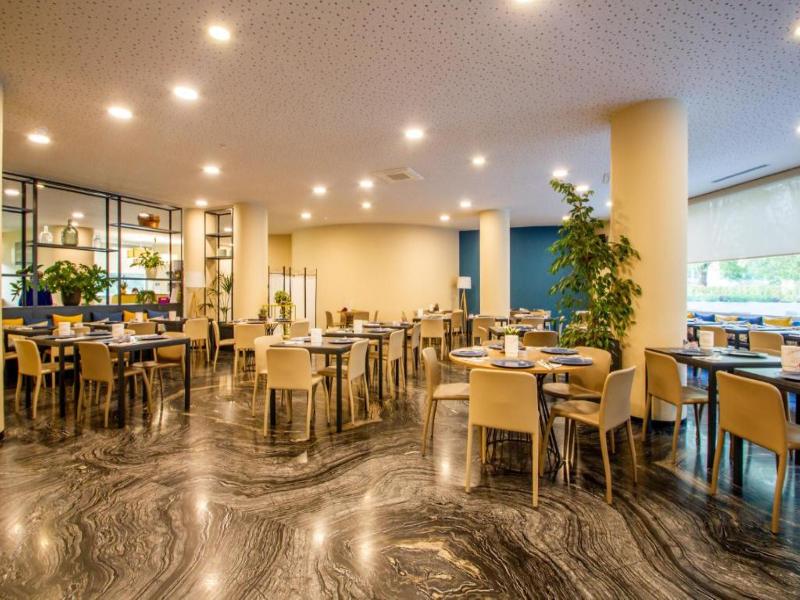 Ark Hotel - Restoran