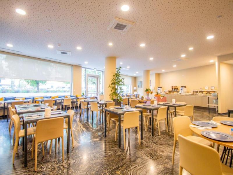 Ark Hotel - Restoran