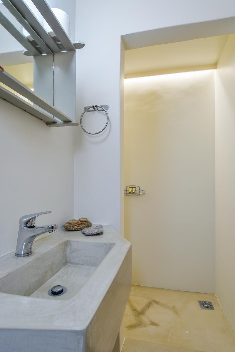 Rooster Guesthouse Rooms - Oda
