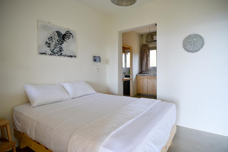 Rooster Guesthouse Rooms - Oda