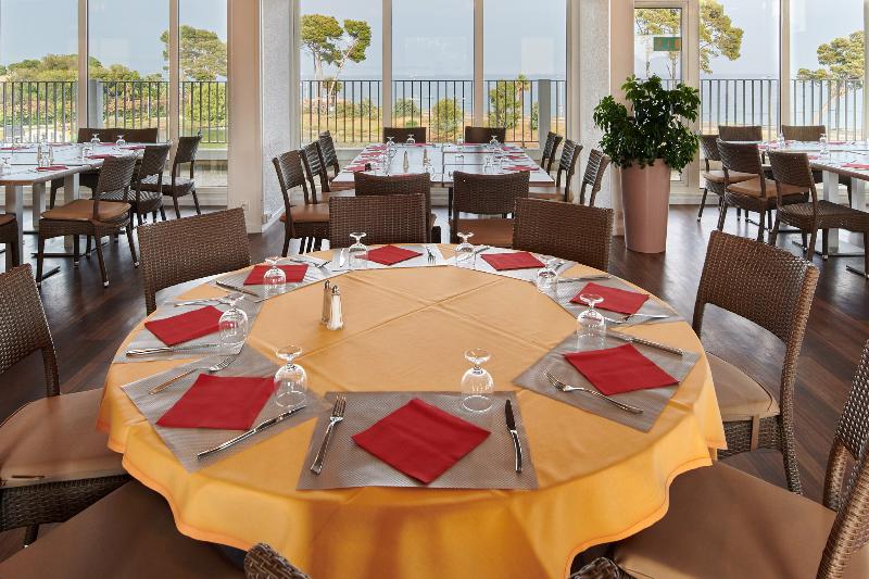 Club Vacances Bleues Plein Sud - Restoran