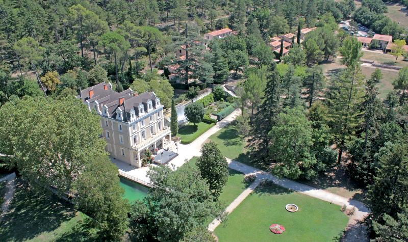 Club Domaine Chateau Laval - Genel