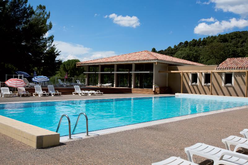 Club Domaine Chateau Laval - Havuz